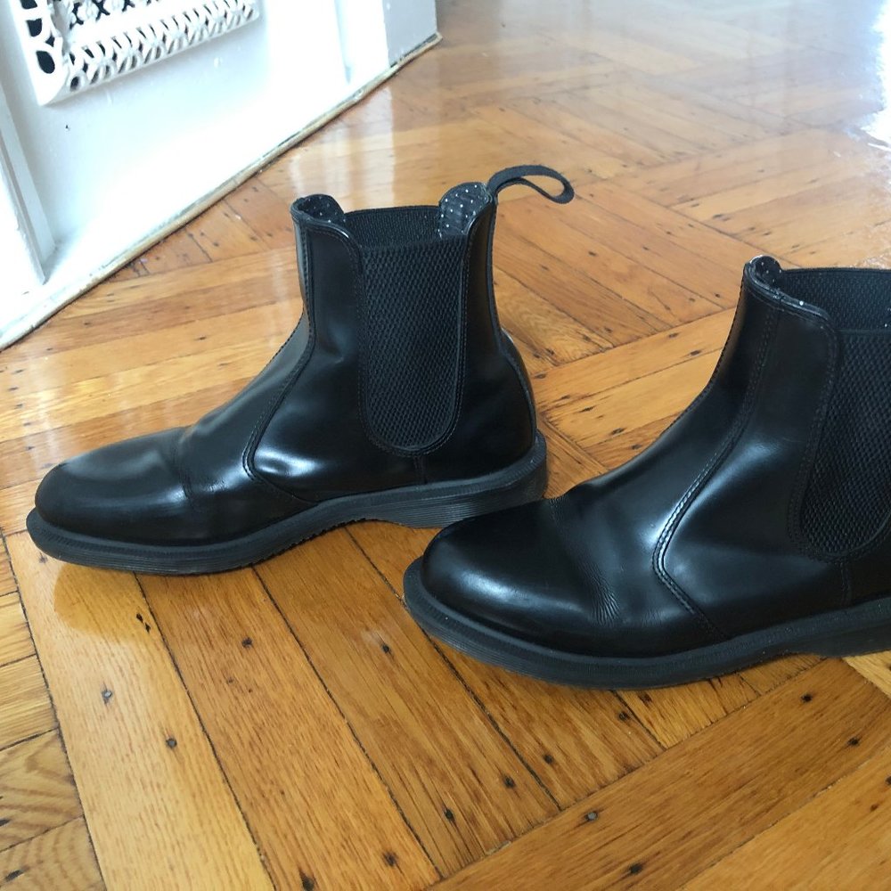 Dr Martens Chelsea Boots